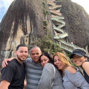 Meet your Posher, Carlos